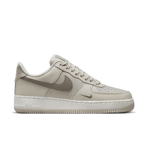 nike air force 1 '07 bruin